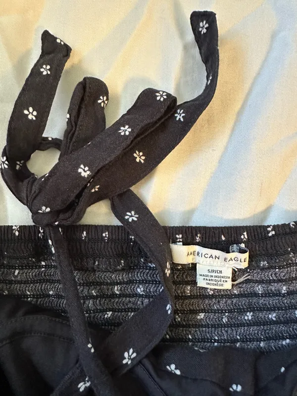 American Eagle Cropped Halter Tank Top - Image 6