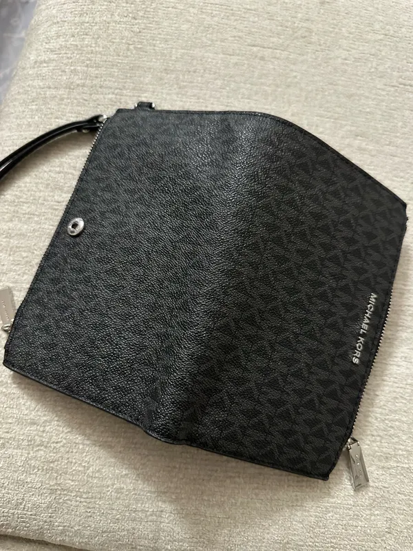 Michael Kors Wristlet - Image 4