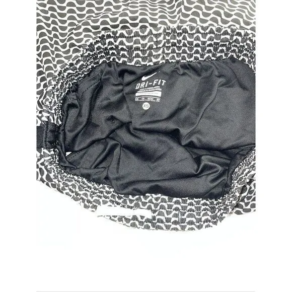 Nike Dri-Fit Running Athletic Women's Black‎ White Shorts Size XS - Image 6