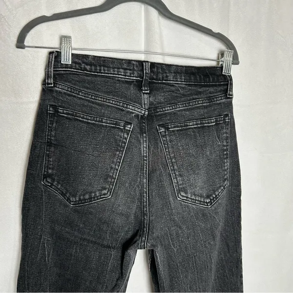 Abercrombie & Fitch Black Ultra‎ High Rise Mom Jean Distressed Size 28/6 - Image 4