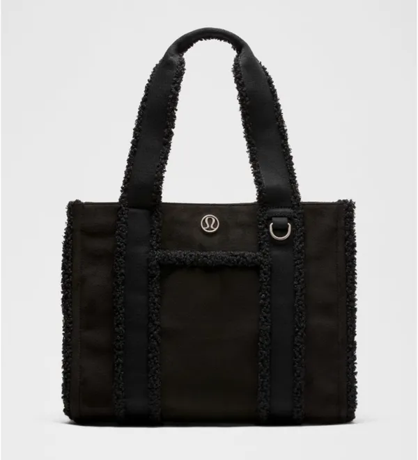 Lululemon Boxy Tote Bag 10L Faux Shearling Trims black sold out online NWT - Image 2