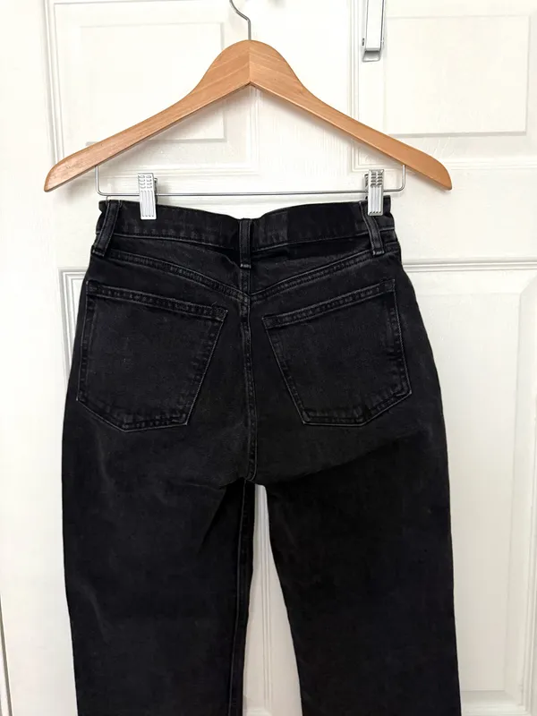 Abercrombie 90’s Low Rise Baggy Jeans - Image 8