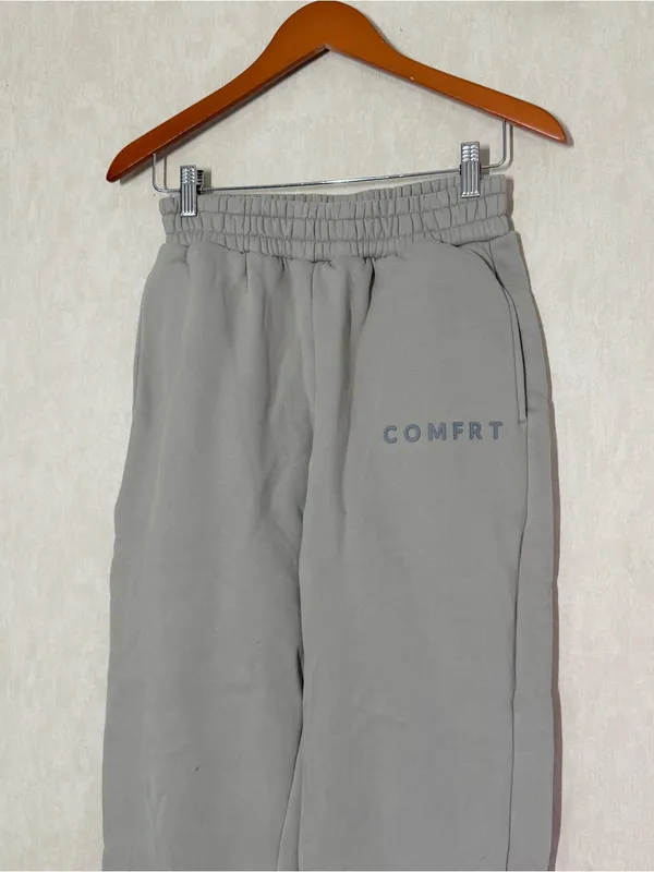 Comfrt Women’s Tranquil Sweatpants Jogger Oversized Heavyweight Fleece Cement S - Image 4