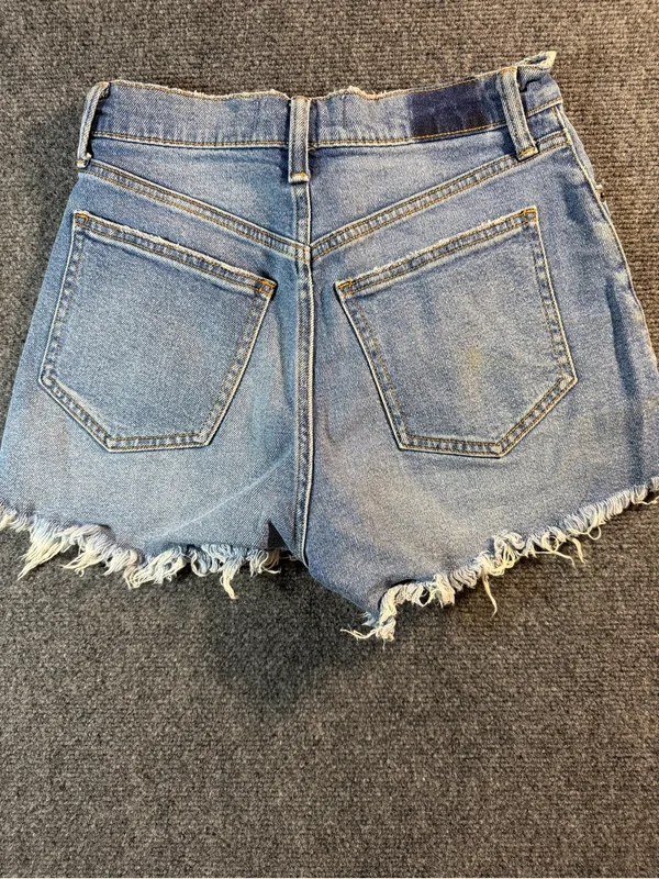 Abercrombie & Fitch Shorts Women's 24 00 Short High Rise Curve Love Distressed - Image 2