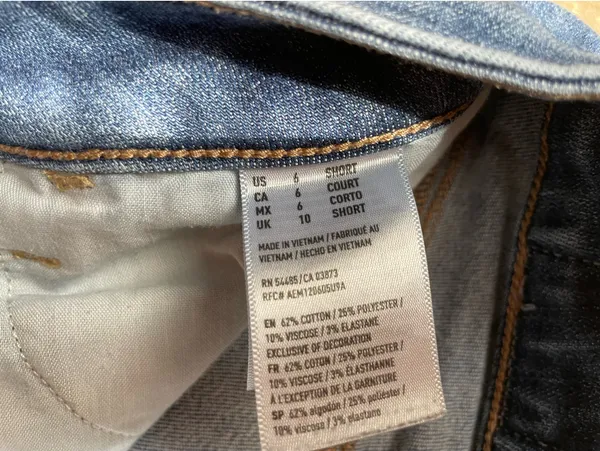 High-Rise American Eagle Jeans - Image 3