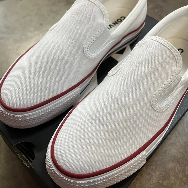 Converse Women's White Trainers - Image 2