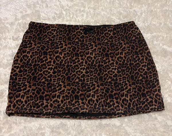 Leopard Top & Mini Skirt Set Edikted - Image 7