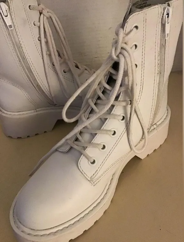Steve Madden women white leather combat Tornado boots size 6.5 - Image 7