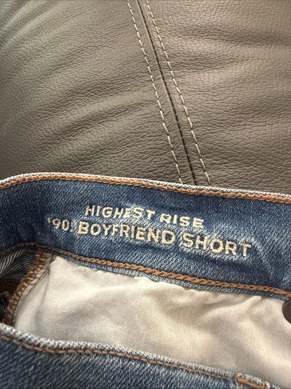 American Eagle Highest Rise ‘90s Boyfriend Shorts Size 4 (fits like a 6) - Image 3