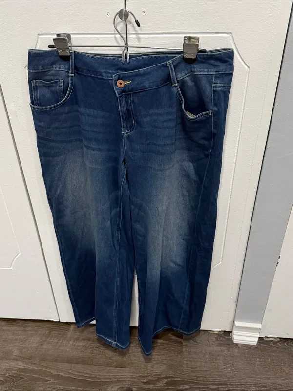 NWOT Halara Dark Wash Flex Asymmetric Low Rise Straight Leg Jeans - Image 4