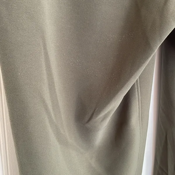 LULULEMON On the Fly Jogger in Dark Olive Size 6 - Image 14