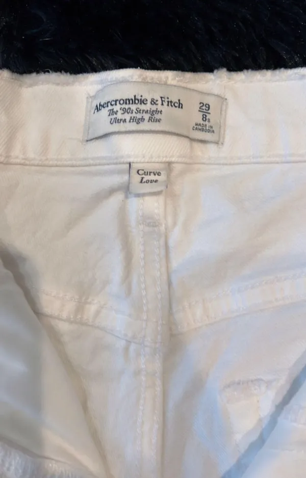 Abercrombie Love Curve 90s Jeans - Image 8