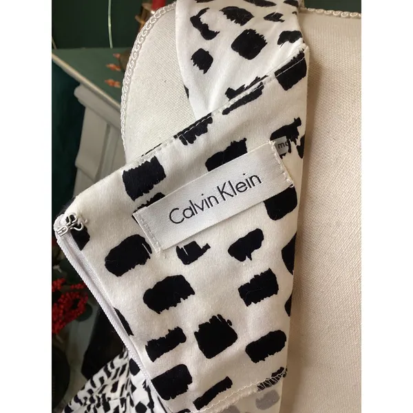 Calvin Klein Fit and Flare Dress SZ Small Black White Abstract Print‎ Excellent - Image 4