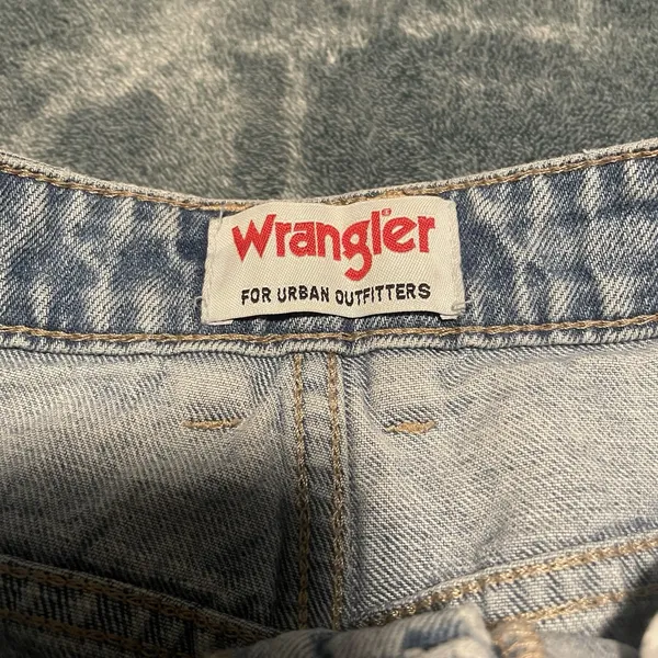 Women's Wrangler Jeans for Urban Outfitters‎ Drew size 28 - Image 3