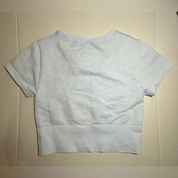 Offline By Aerie Crop Top Women's Size Small P Lined Light Blue Stretch Seamless - Image 10