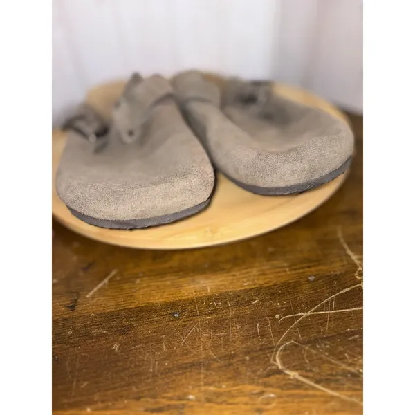 american eagle slip in clogs‎ Buckle Size 7 Suede - Image 7