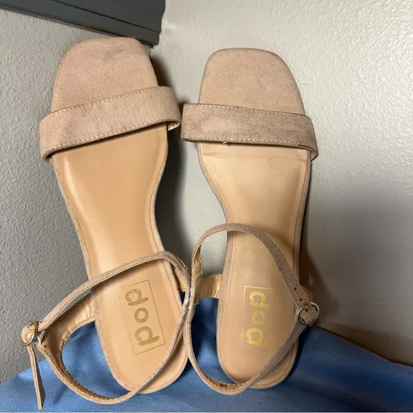 Pop Women's Tan Sandals Size 9 - Image 15