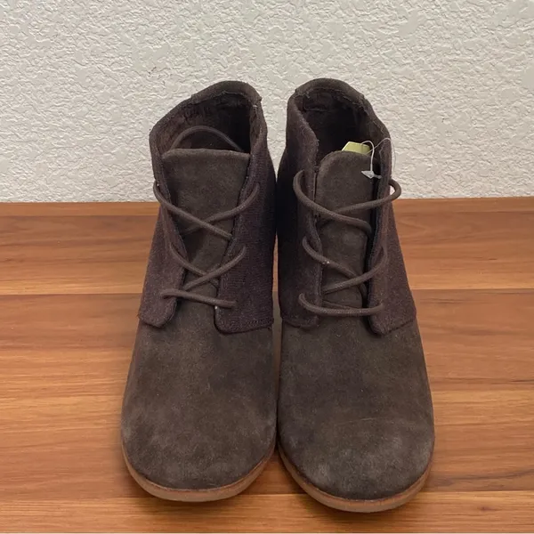 TOMS Women’s Lunata Chocolate Brown Suede/Wool Lace Up Booties Size 8 NWT - Image 2