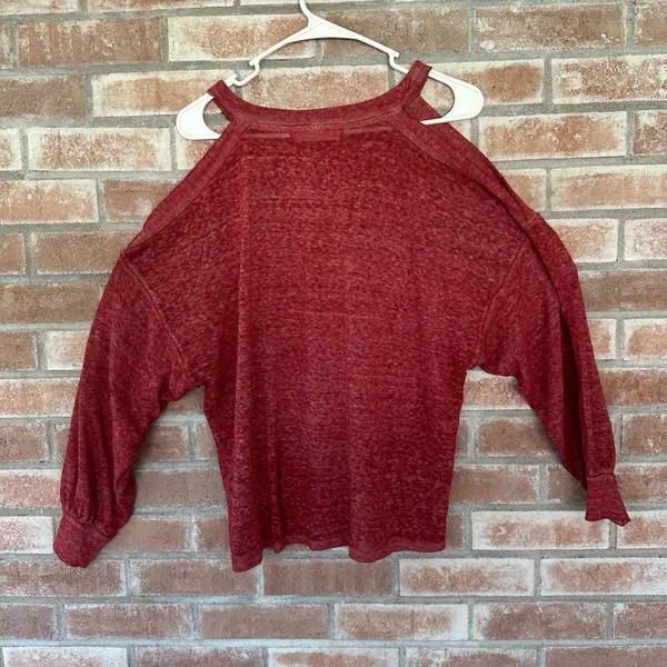 We The Free Chill Out Oversized Cold Shoulder Shirt Heathered Berry XS - Image 6