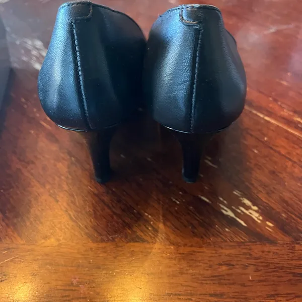 Women’s Heels Designer size 7 Ros Hommerson Heels Brand New Business Casual - Image 4