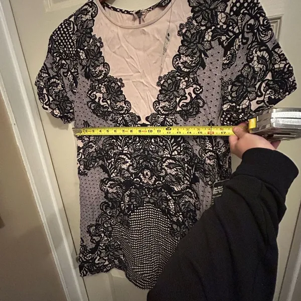 Express Black and pink Lace Pattern short sleeve mini dress - size medium - Image 7