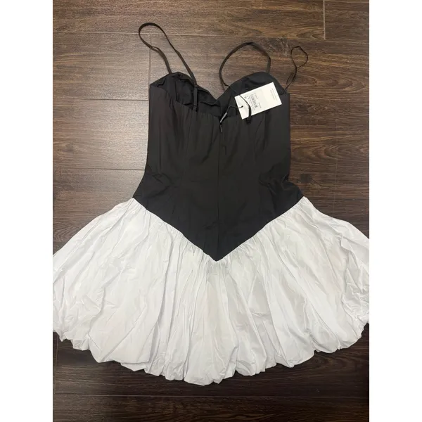 NWT Bardot Lissett Contrast Poplin Bubble Hem‎ Mini Dress - Size US 2 / AU 6 - Image 2