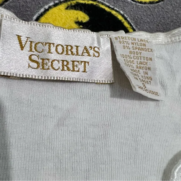 Victoria's Secret Cream Lace Tank Top - Image 4