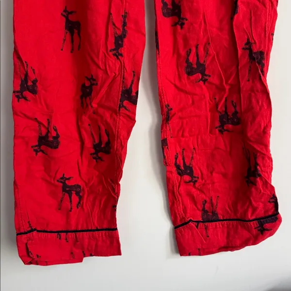 Aerie Red Pajama Pants with Navy Deer Print Size M - Image 3