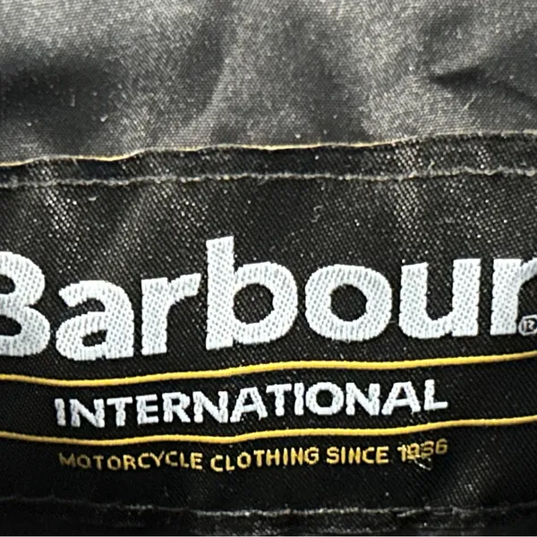 Barbour International Quilted Black Clutch - Image 8