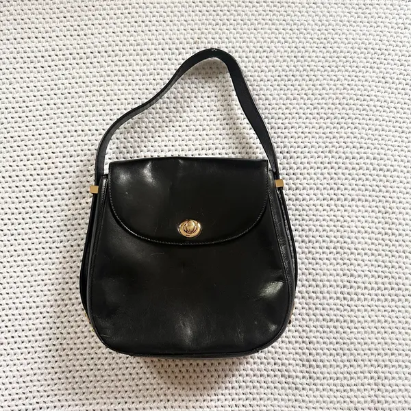 HOBO Smooth Glossy Leather Saddle Front Flap Adjustable Shoulder Strap Bag - Image 3