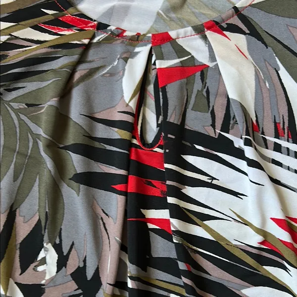 Jones Studio Graphic Black and White Blouse - Image 3