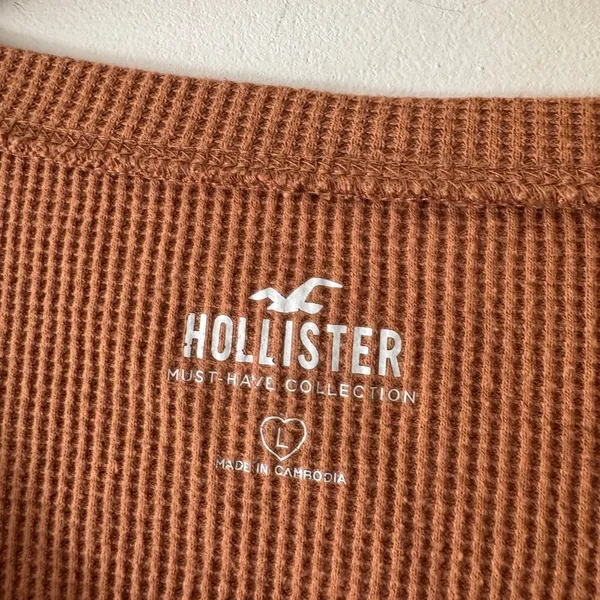 Hollister Brown Terracotta Waffle Knit Henley Long Sleeve Top‎ - Image 4