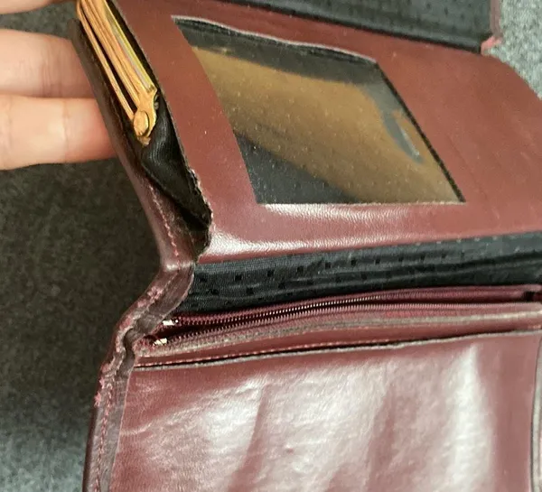 Vintage Princess Gardner Leather Wallet Full Grain Cowhide - Image 4