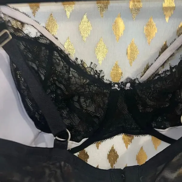 Victoria’s Secret dream angels push-up without padding lacy bra size 36DD - Image 5