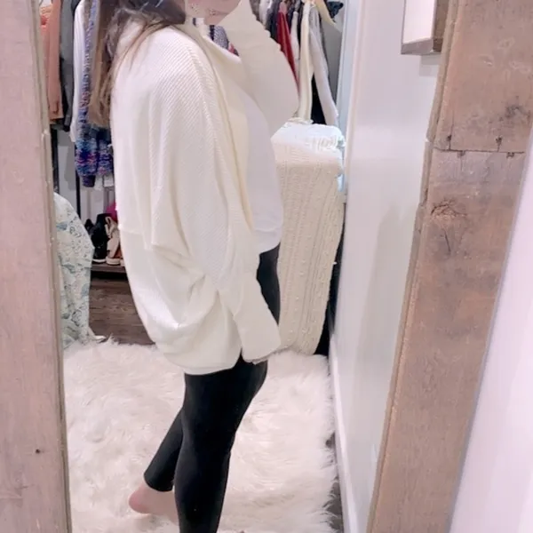 Wonderly oversized ivory color waffle knit sweater cardigan size small - Image 4