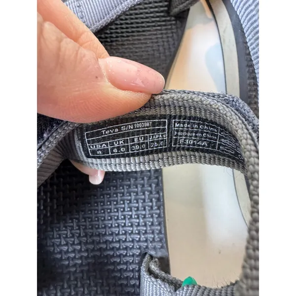Teva Original Universal Sandals Women Size 8 Gray Strappy‎ Sport Minimalist - Image 5