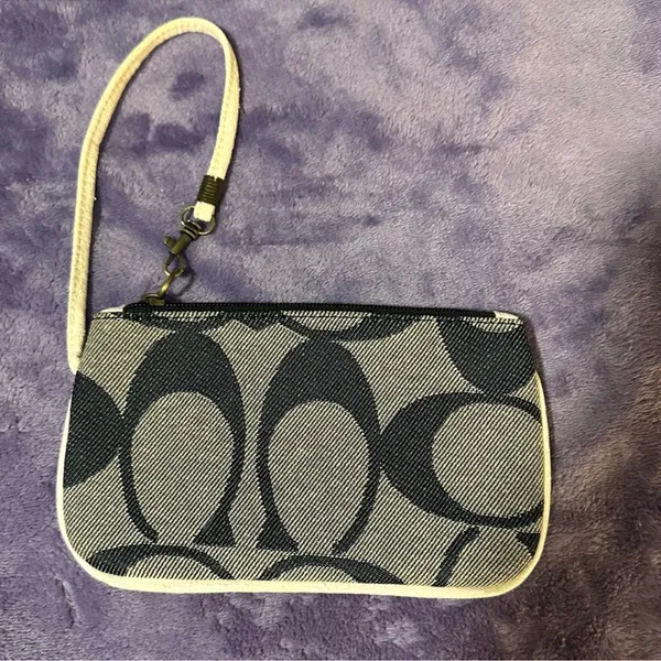 Coach Signature C Logo Black and Cream Wristlet - Image 2