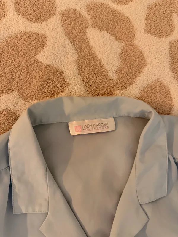 Who What Wear Lady blue button up blouse - Image 3