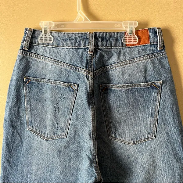Zara Light Blue High-Rise Mom Jeans - Image 5