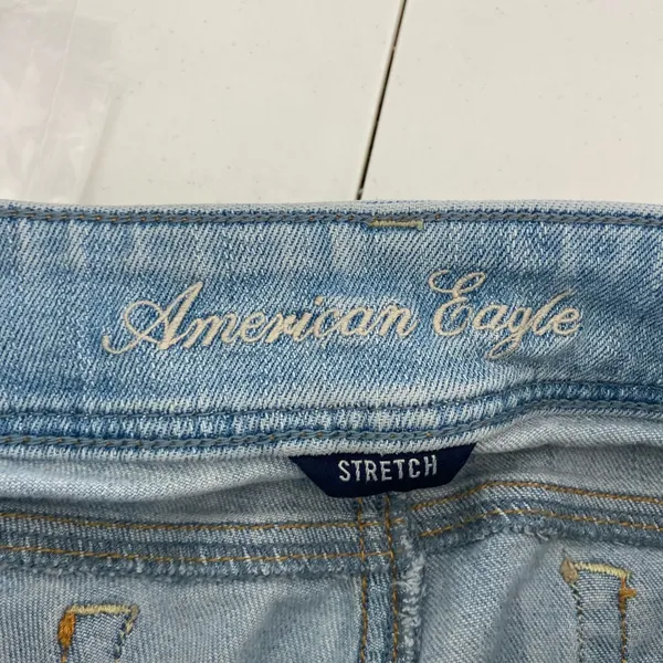 EUC American Eagle women’s light wash blue denim stretch skinny crop‎ jeans 6 - Image 5