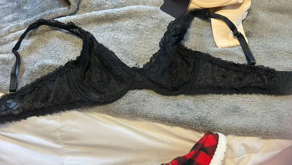 Avidlove Black Lacey bra - Image 2