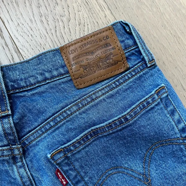 Levi's Wedgie Icon Straight Leg Jeans - Size 26 - Image 6