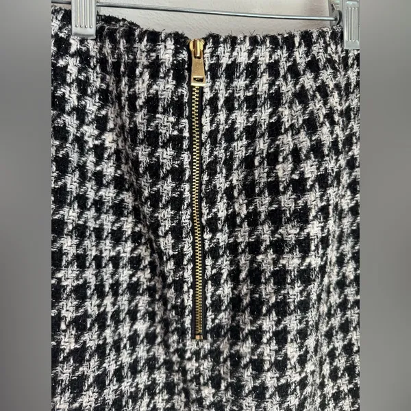 LOFT Black and White Houndstooth Mini Skirt - Image 4