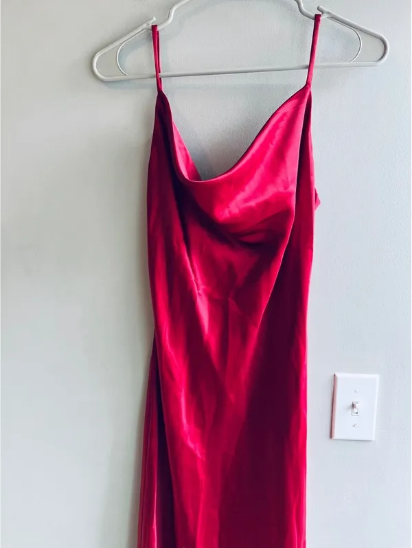 Velvi Red Burgundy Satin Slip Dress Size 4 Sorority College Sexy Fall Holiday - Image 4