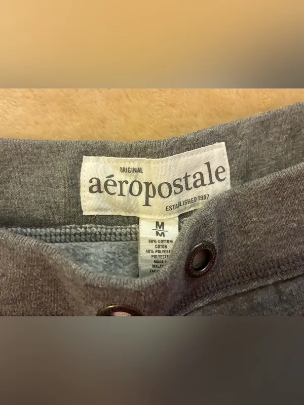 Aeropostale Women’s Gray 'AERO New York' Lounge Shorts Size Medium - Image 3