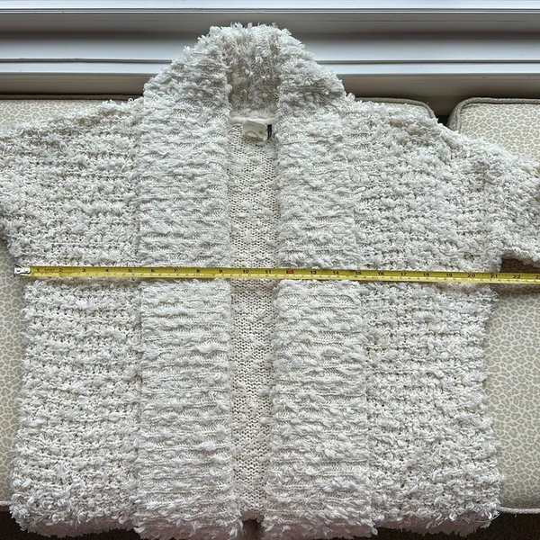 Anthropologie Akemi & Kin Cream Eyelash Open Front Cardigan size SX Oversized - Image 7