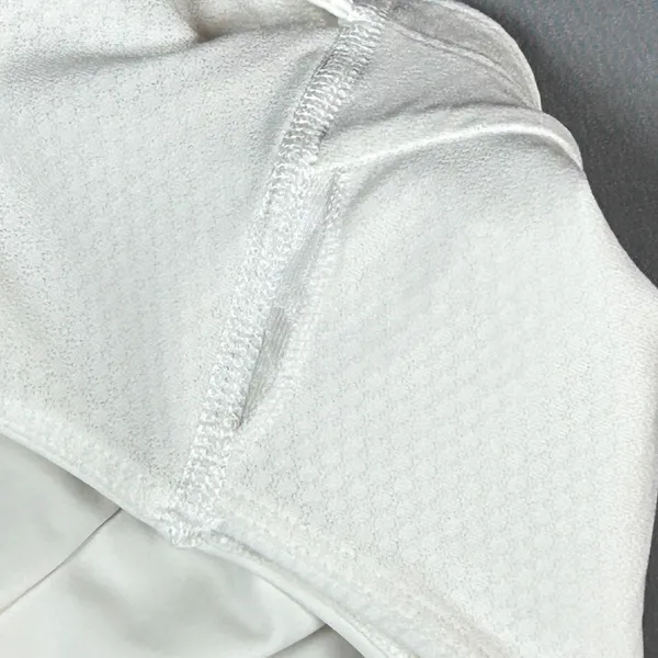 Lululemon‎ All Powered Up Bra White Womens Size 8 High Support Luxtreme Athletic - Image 8