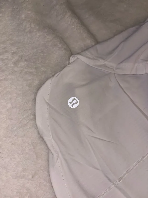 Lululemon Speed Up 4" - Image 4