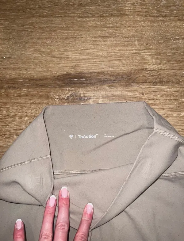 TNA Aritzia Leggings - Image 4