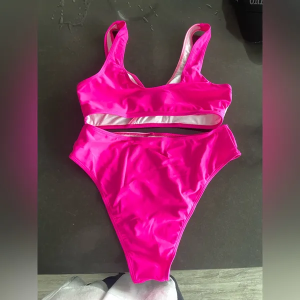 Nwot 2 Pieces Swim Suit In 2 Shades Of Pink M - Image 2
